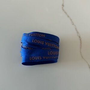Louis Vuitton Thin Ribbon